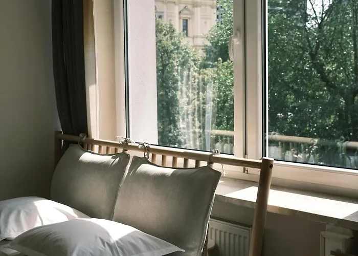 Nest Next To The Palace Of Culture *